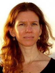 Analia  Schlosser